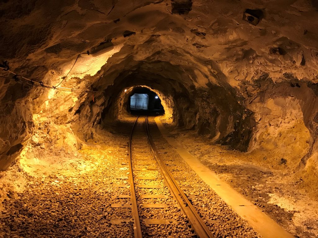 かの著名なトンネル